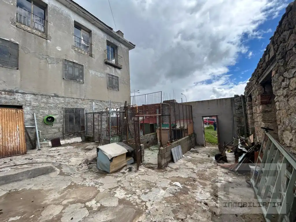 Edifici en venda a Calle Iglesia, Las Navas del Marqués