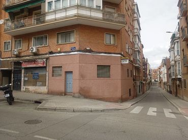 Local comercial en venda a Paseo de la Dirección 95