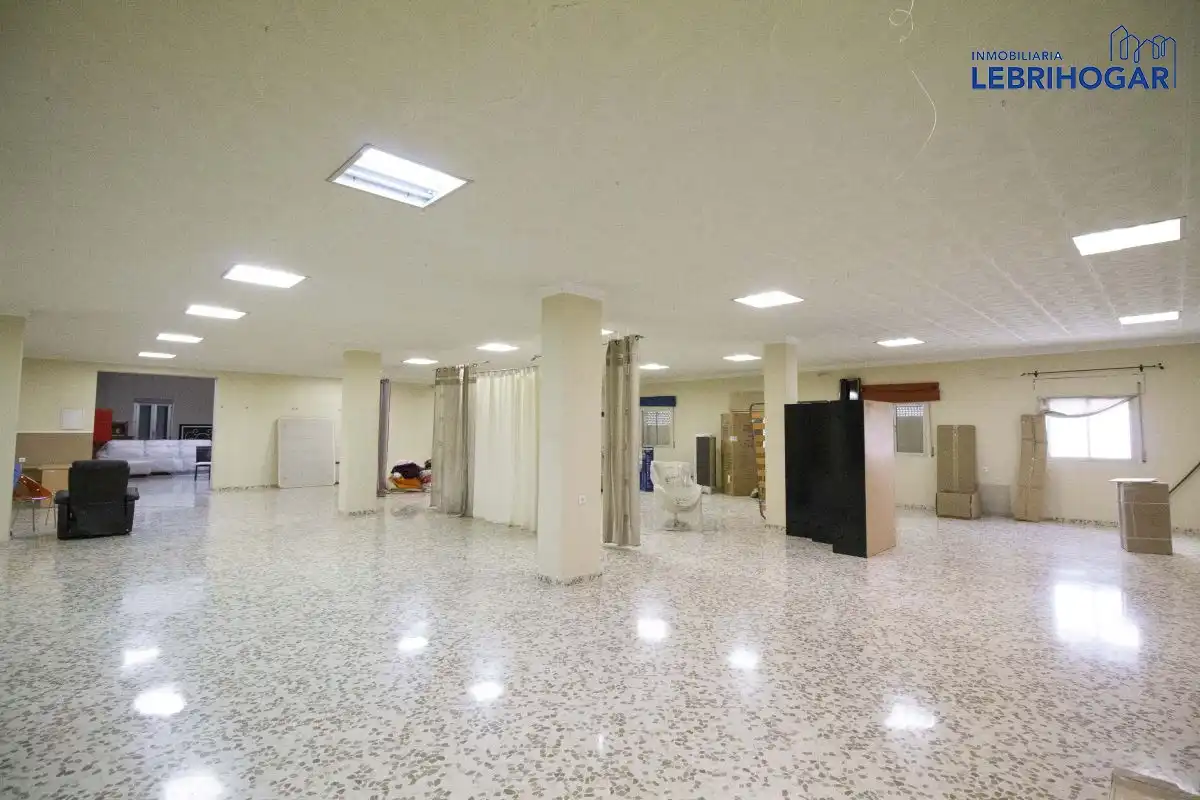 Business premises to rent in Lebrija, imagen 2