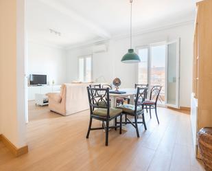 Living room of Flat for sale in  Madrid Capital