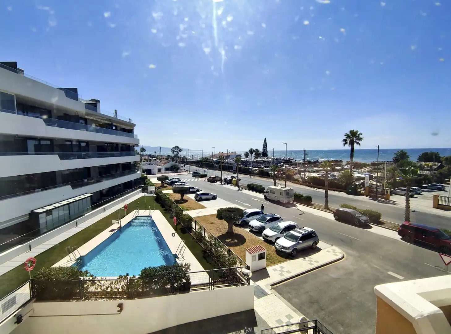 Vista exterior de Pis en venda en Torrox amb Aire condicionat, Terrassa i Moblat