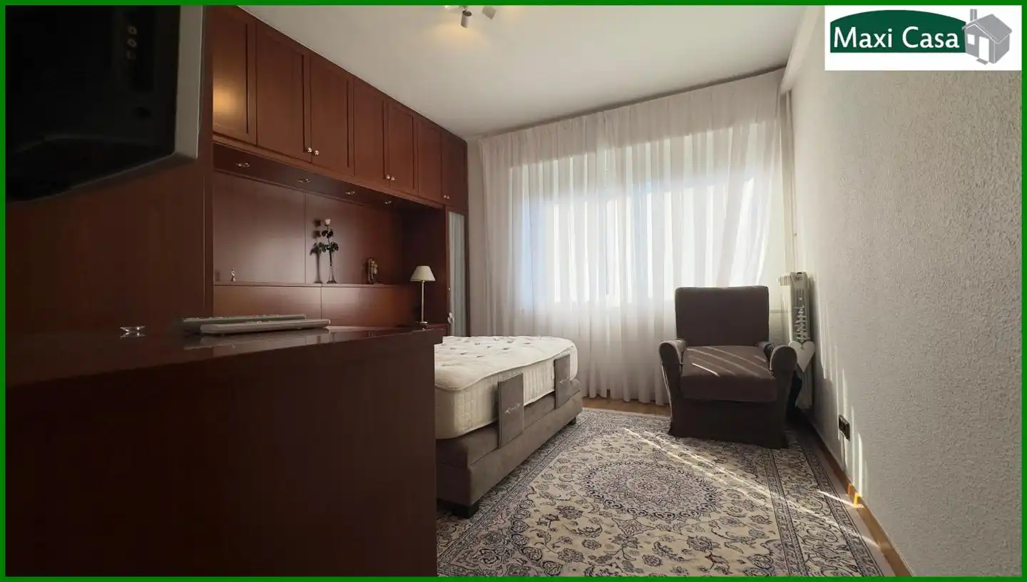 Habitación de Piso en venta en Barcelona con Aire acondicionado, Calefacción y Balcón