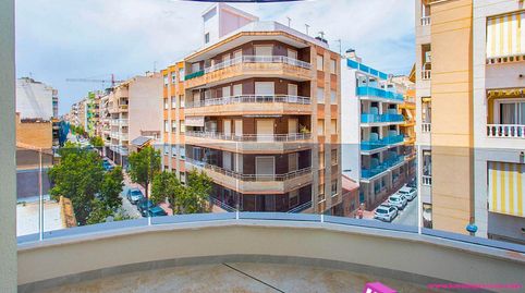Foto 4 de Piso en venta en Ramón Gallud, Las Piscinas Naturales, Torrevieja