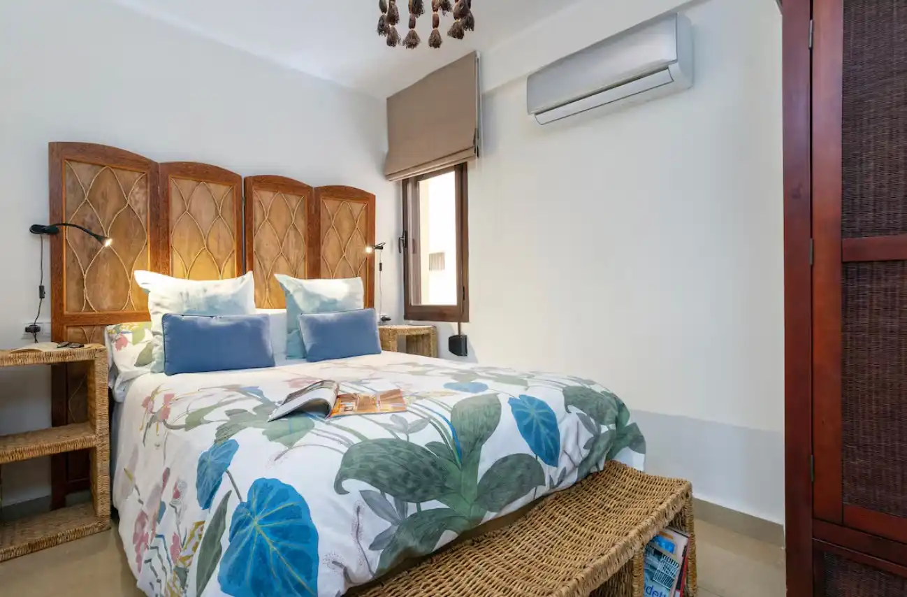 Schlafzimmer von Wohnungen zur Miete in Málaga mit Klimaanlage, Heizung und Parkett