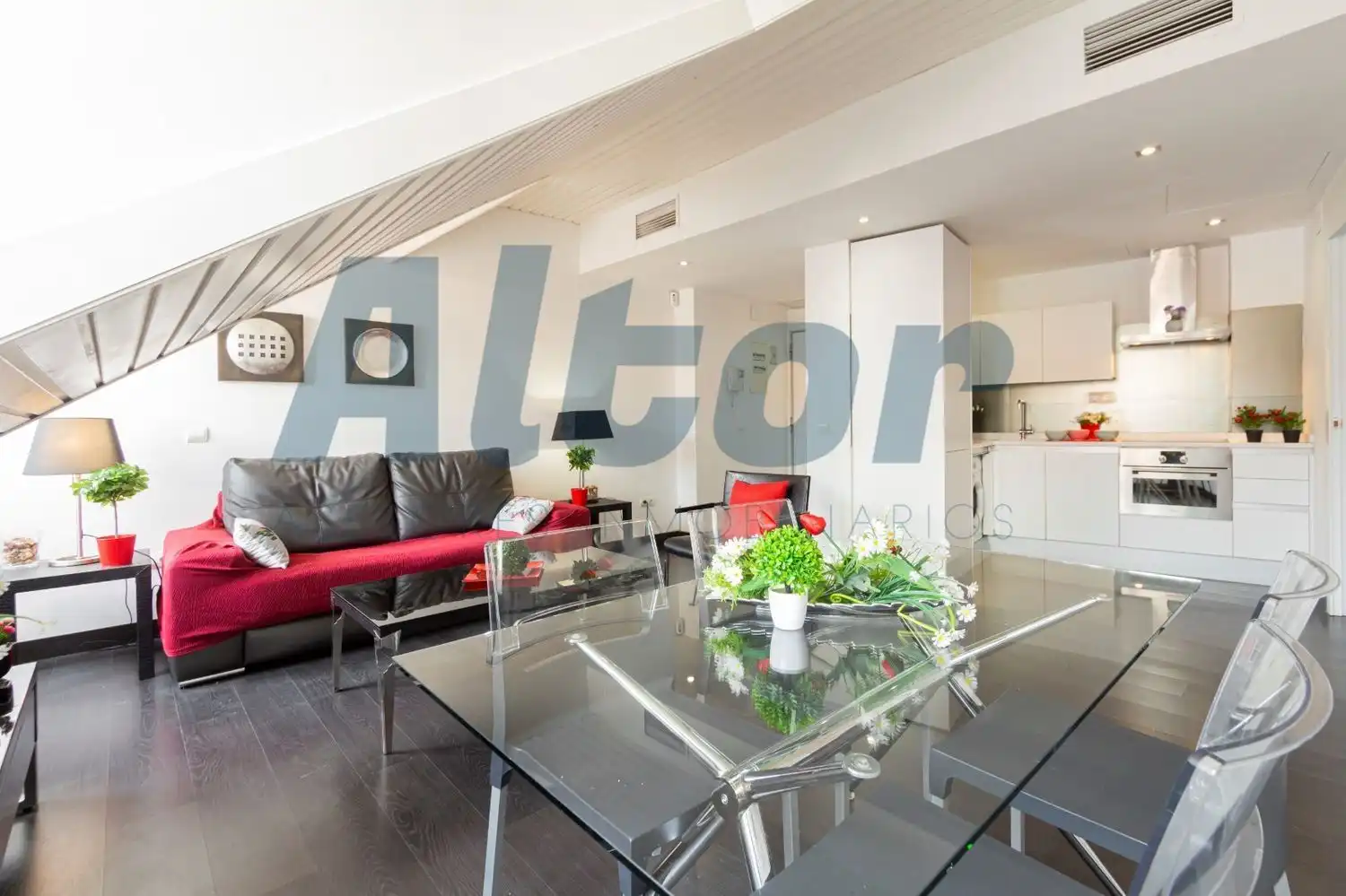 Living room of Attic for rent in Madrid  with Heating, Terrace and Furnished
