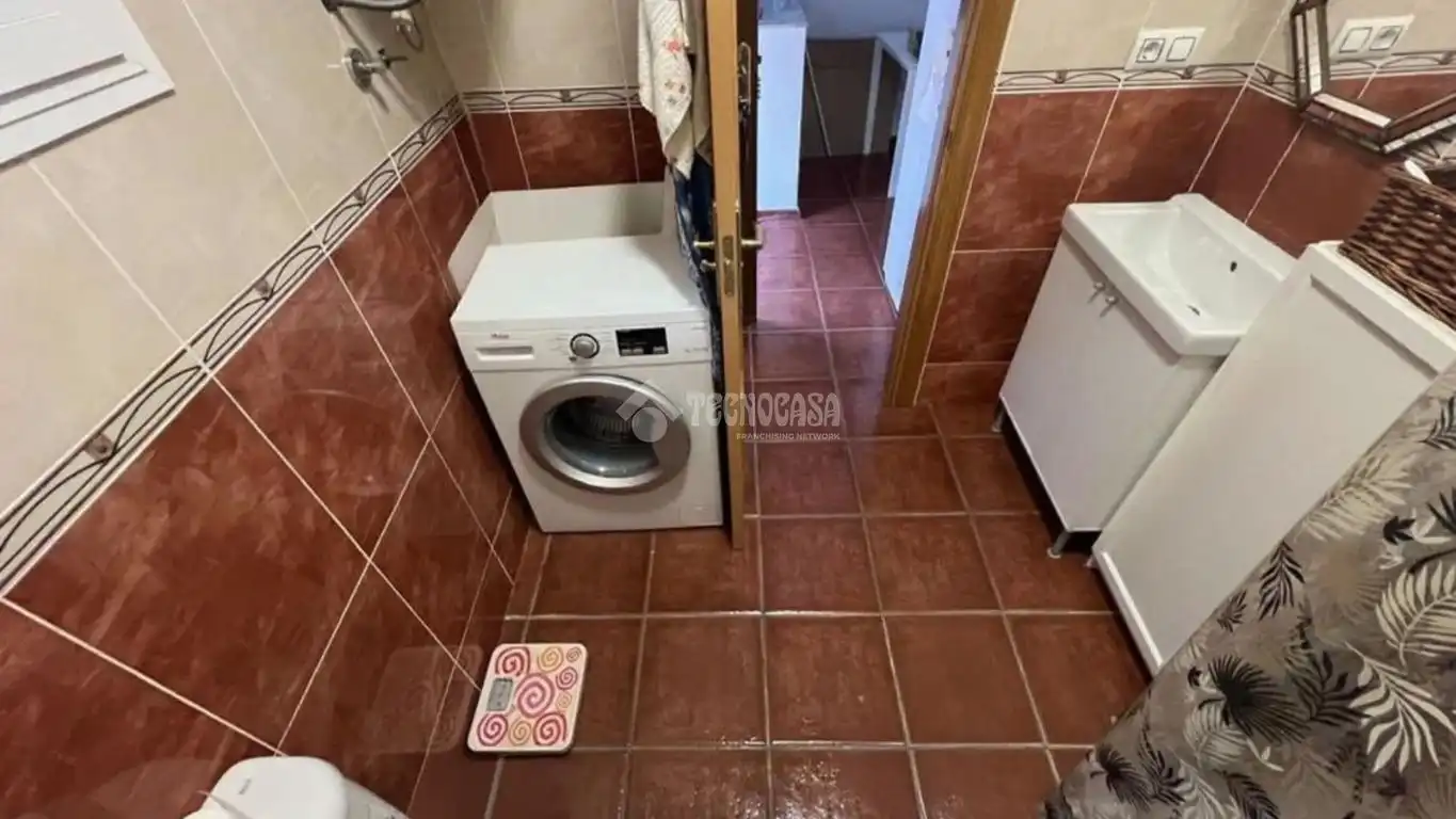 Bathroom of Houses for sale in Totalán