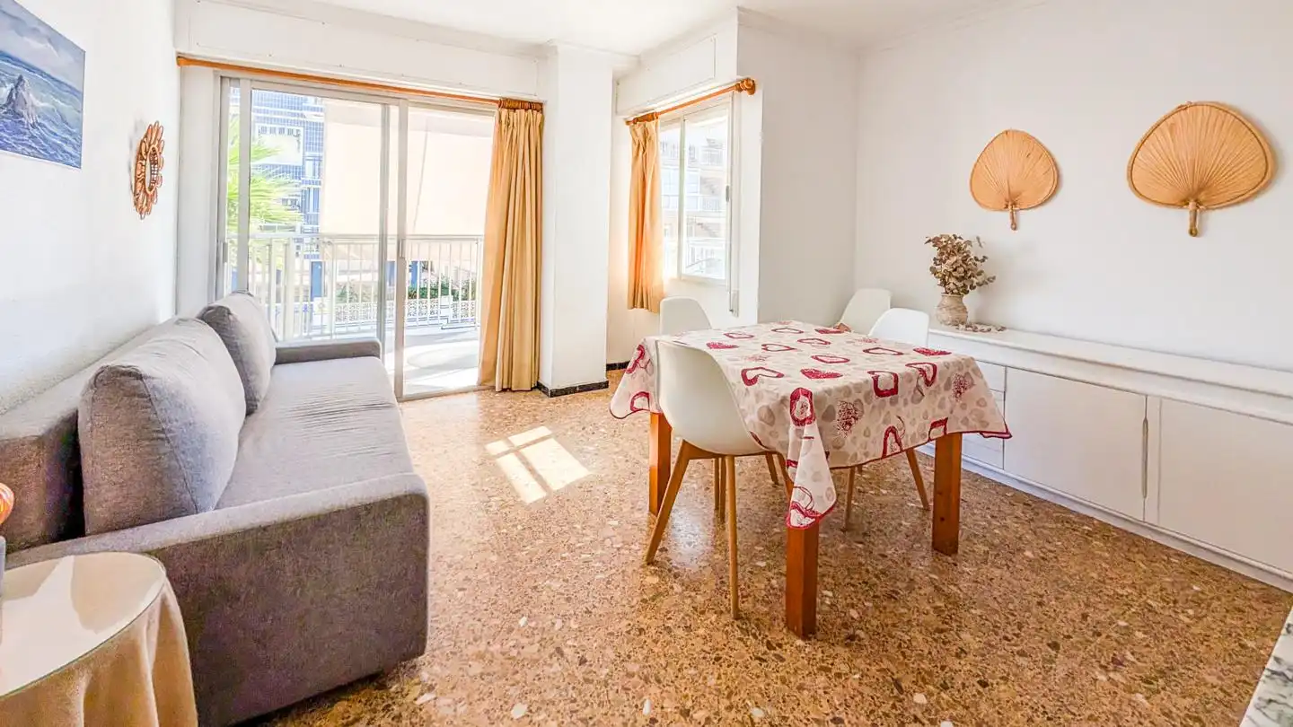 Habitación de Piso en venta en Santa Pola con Terraza, Trastero y Amueblado