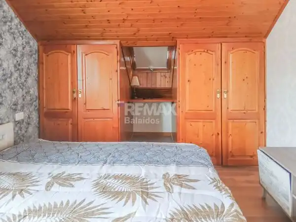 Bedroom of Flat for sale in Aldán