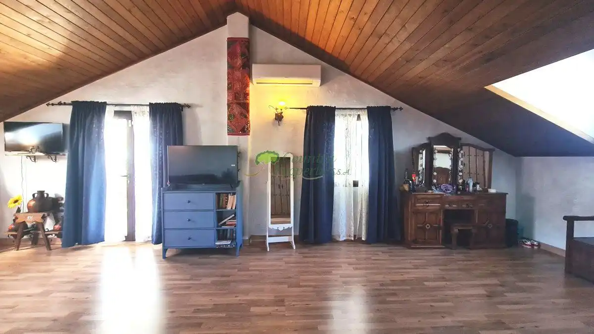 Sala d'estar de Finca rústica en venda en Canillas de Albaida amb Aire condicionat, Calefacció i Jardí privat