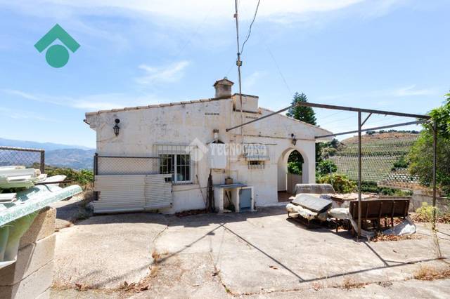 Finca rústica en Venta en Iznate