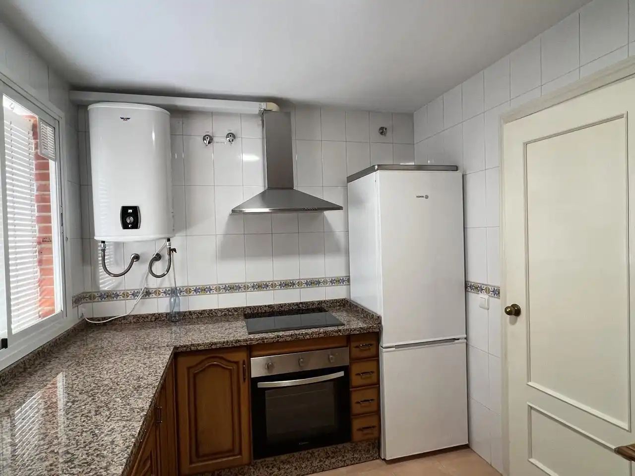 Cocina de Piso de alquiler en Málaga con Aire acondicionado y Amueblado