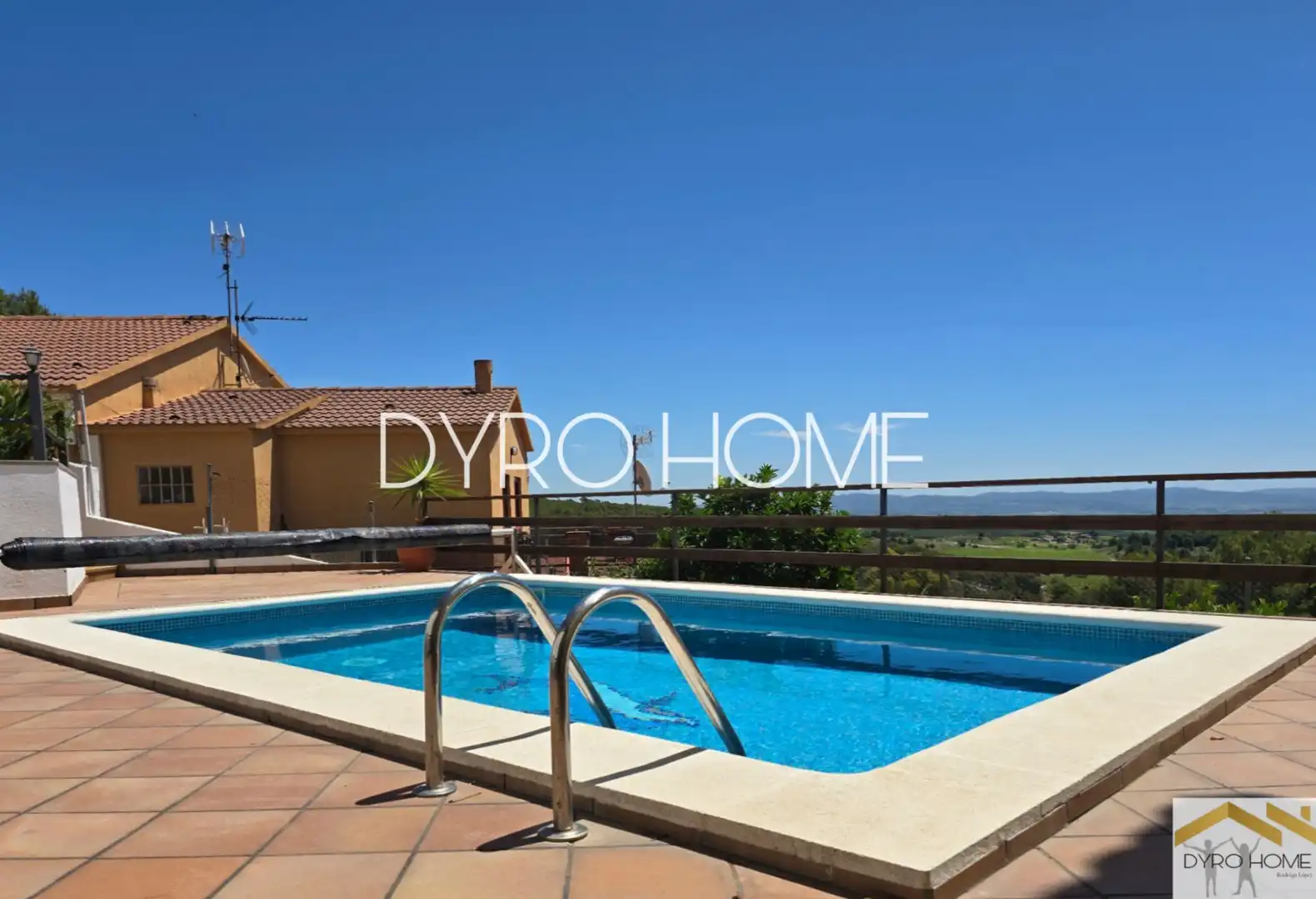 Piscina de Casa o chalet en venta en Font-rubí con Aire acondicionado, Calefacción y Jardín privado