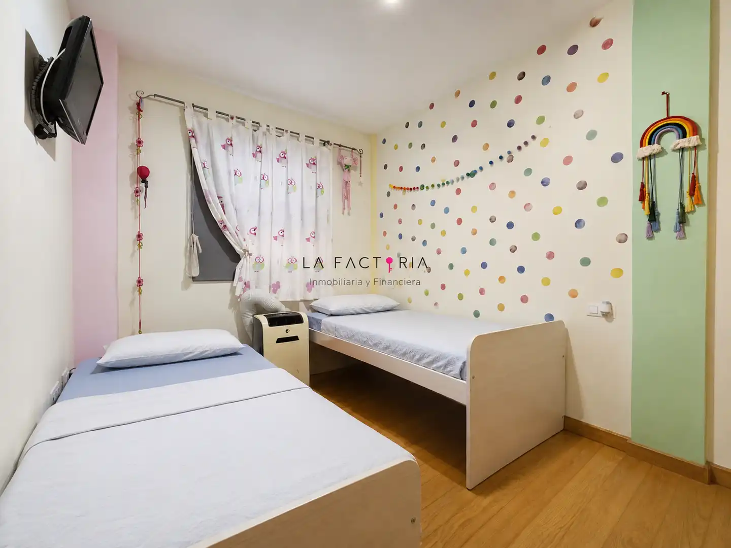Habitación de Casa adosada en venta en San Miguel de Abona con Jardín privado, Parquet y Terraza