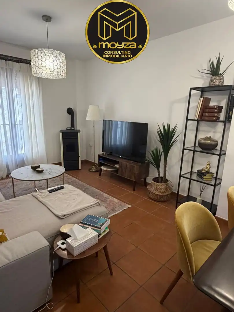 Living room of Flat for sale in Baeza, Jaén