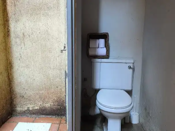 Baño de Local en venta en Barcelona con Calefacción