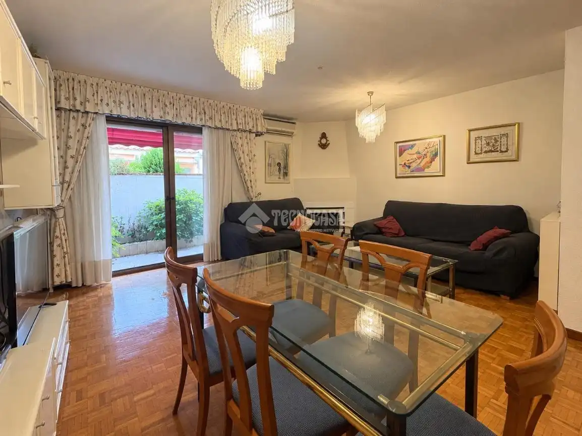Casa pareada con jardín en venta en Casco Antiguo, imagen 10