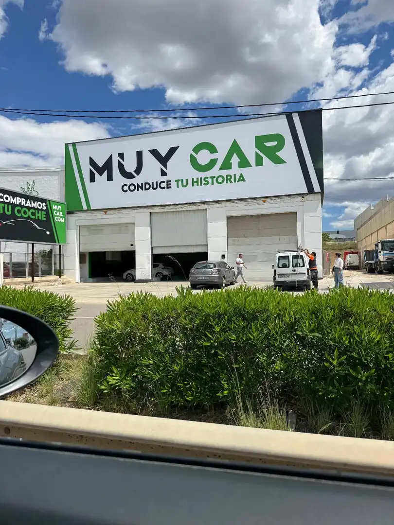 Nave industrielle avec ascenseur à vendre à ciudad de sevilla