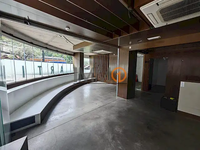 Local comercial de lloguer a Les Escaldes