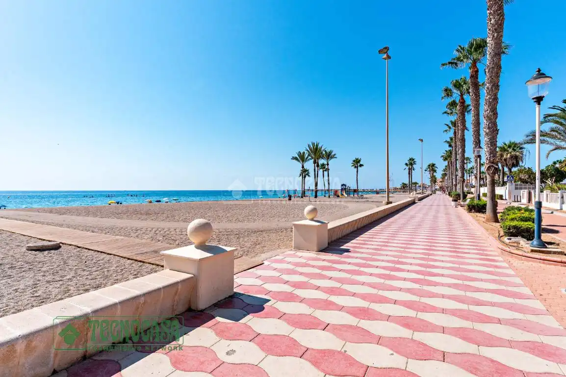 Wohnbaugrundstück zum Verkauf in Roquetas de Mar ciudad, imagen 3