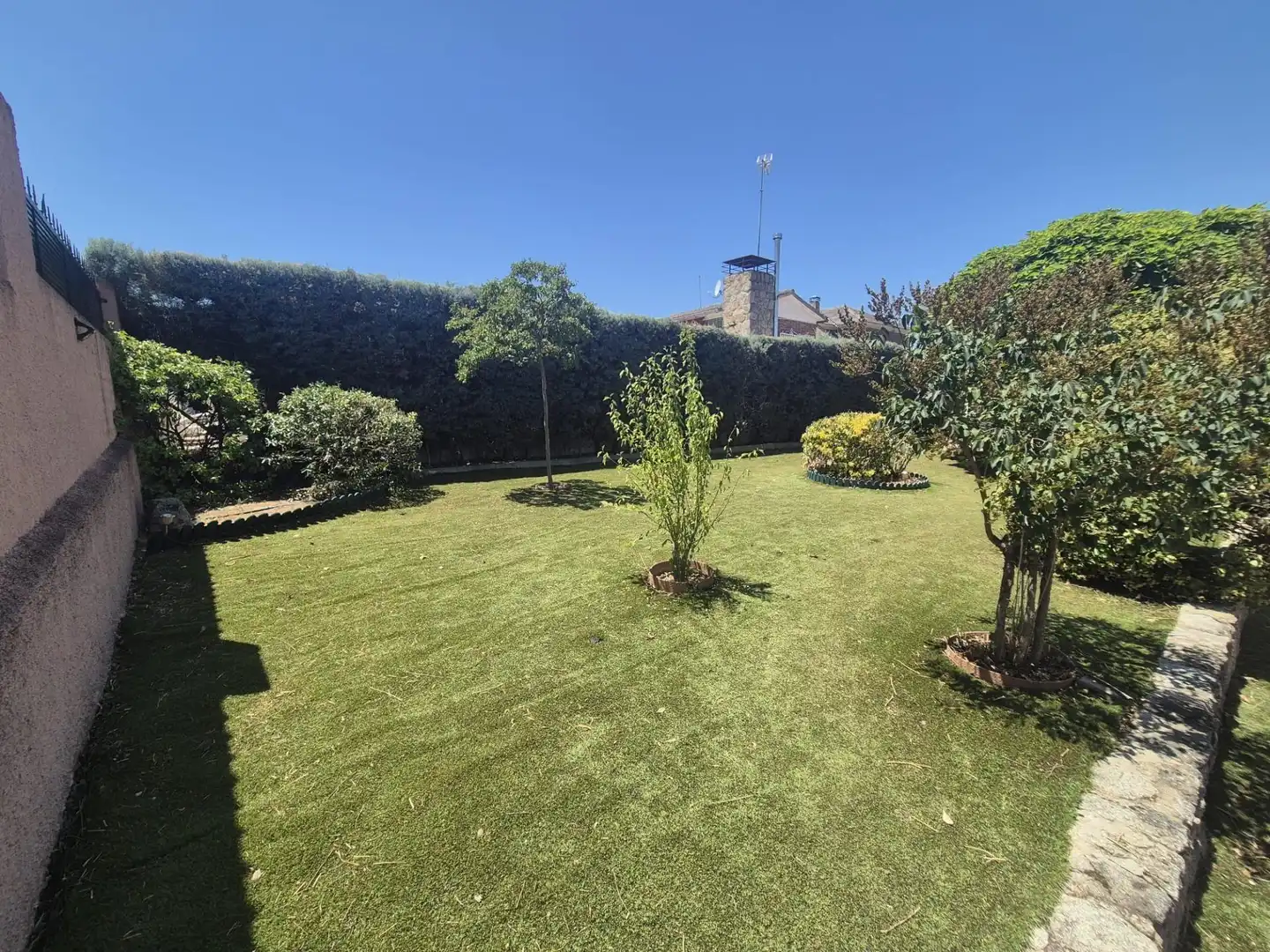 Garden of Houses for sale in Aldea del Fresno  with Air Conditioner, Heating and Swimming Pool
