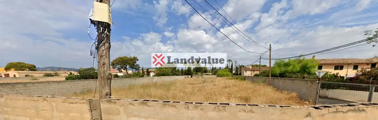 Terrenos y solares en venta en Camí Roig 12