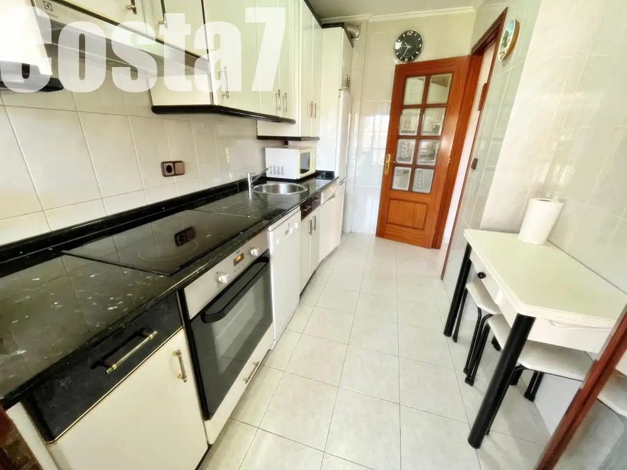 Cocina de Piso en venta en Noja con Terraza, Amueblado y Piscina comunitaria