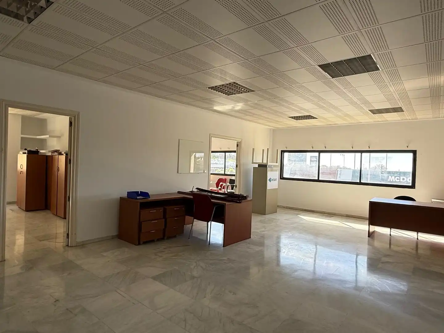 Office for rent in Mairena del Aljarafe  with Air Conditioner