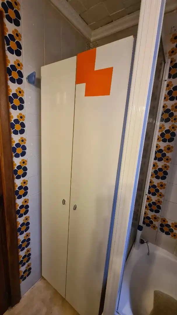 Dormitori de Pis en venda en Zamora Capital  amb Calefacció, Terrassa i Moblat