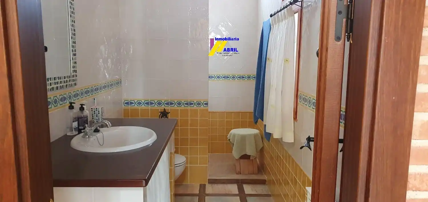 Houses for sale in Aldeaquemada
