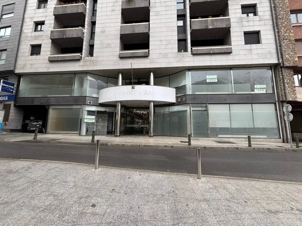 Local comercial de lloguer a Calle avinguda del Fener edifici el Forestal