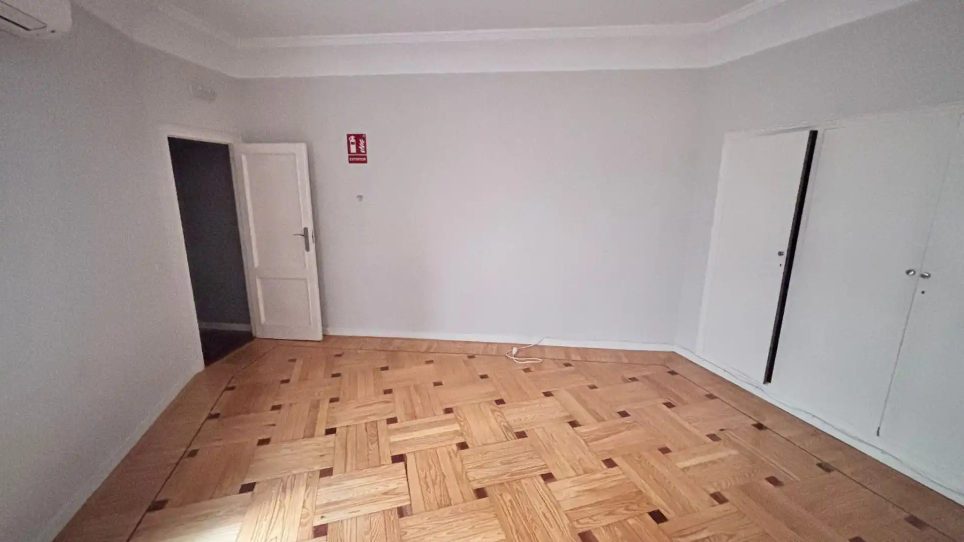 Habitación de Oficina de alquiler en Madrid con Aire acondicionado, Calefacción y Terraza