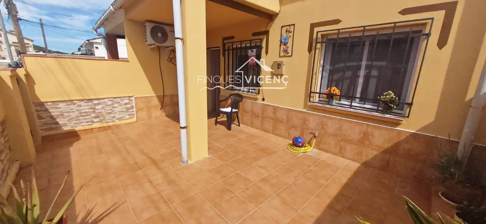 Casa adosada en venta en Verge de Montserrat, Albinyana