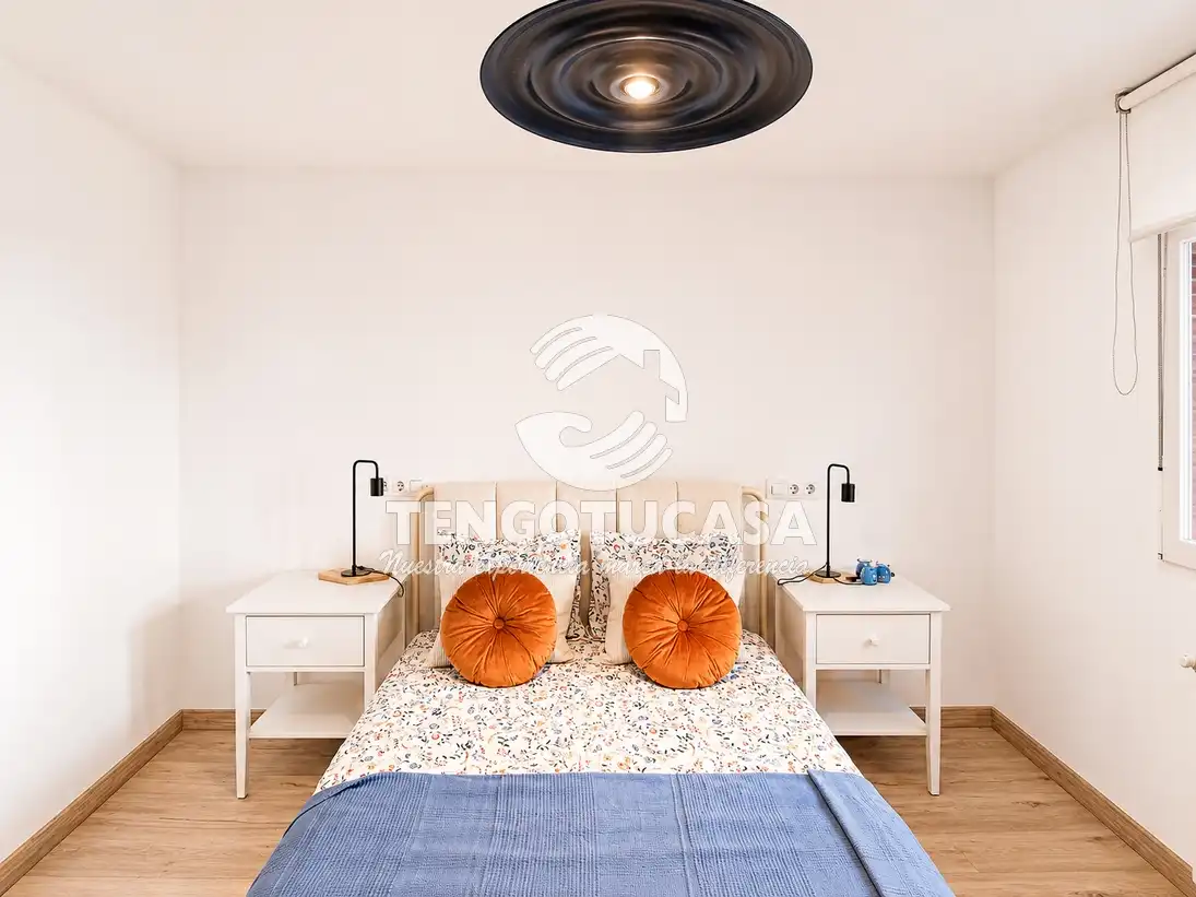 Bedroom of Flat for sale in Madrid  with Air Conditioner, Heating and Terrace