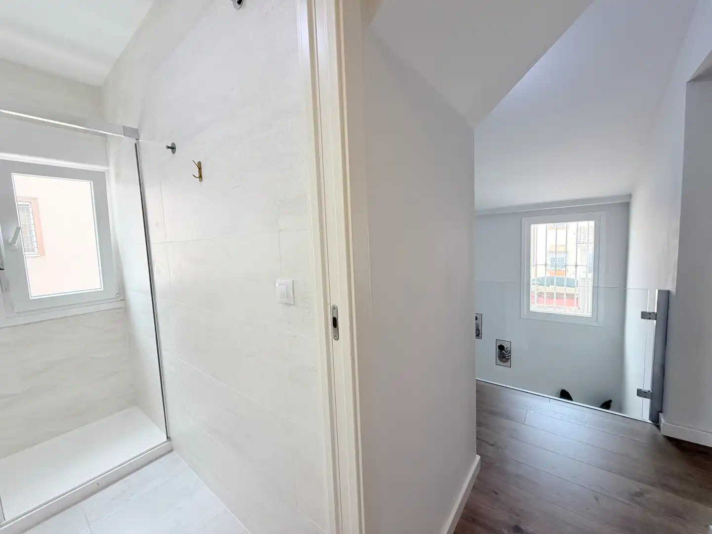 Baño de Casa adosada en venta en Espartinas con Aire acondicionado, Jardín privado y Parquet