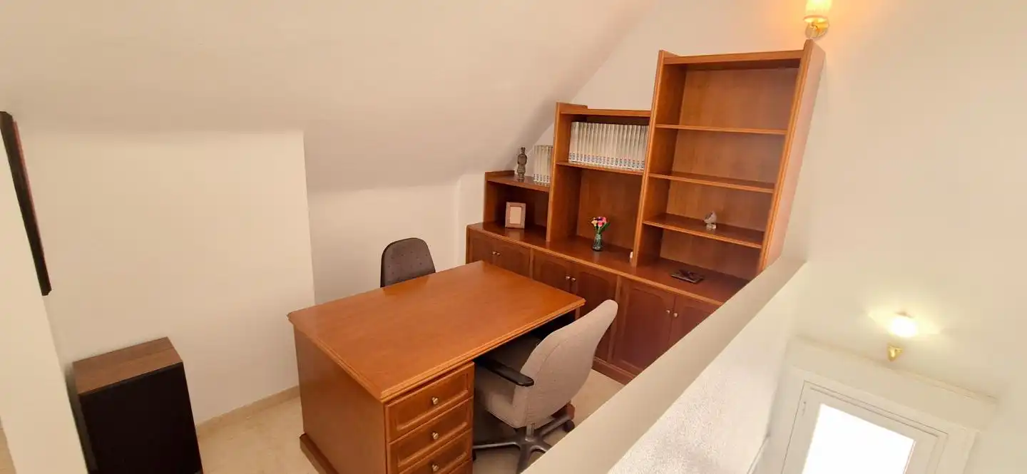 Casa o chalet en venta en Elche / Elx con Terraza, Trastero y Balcón