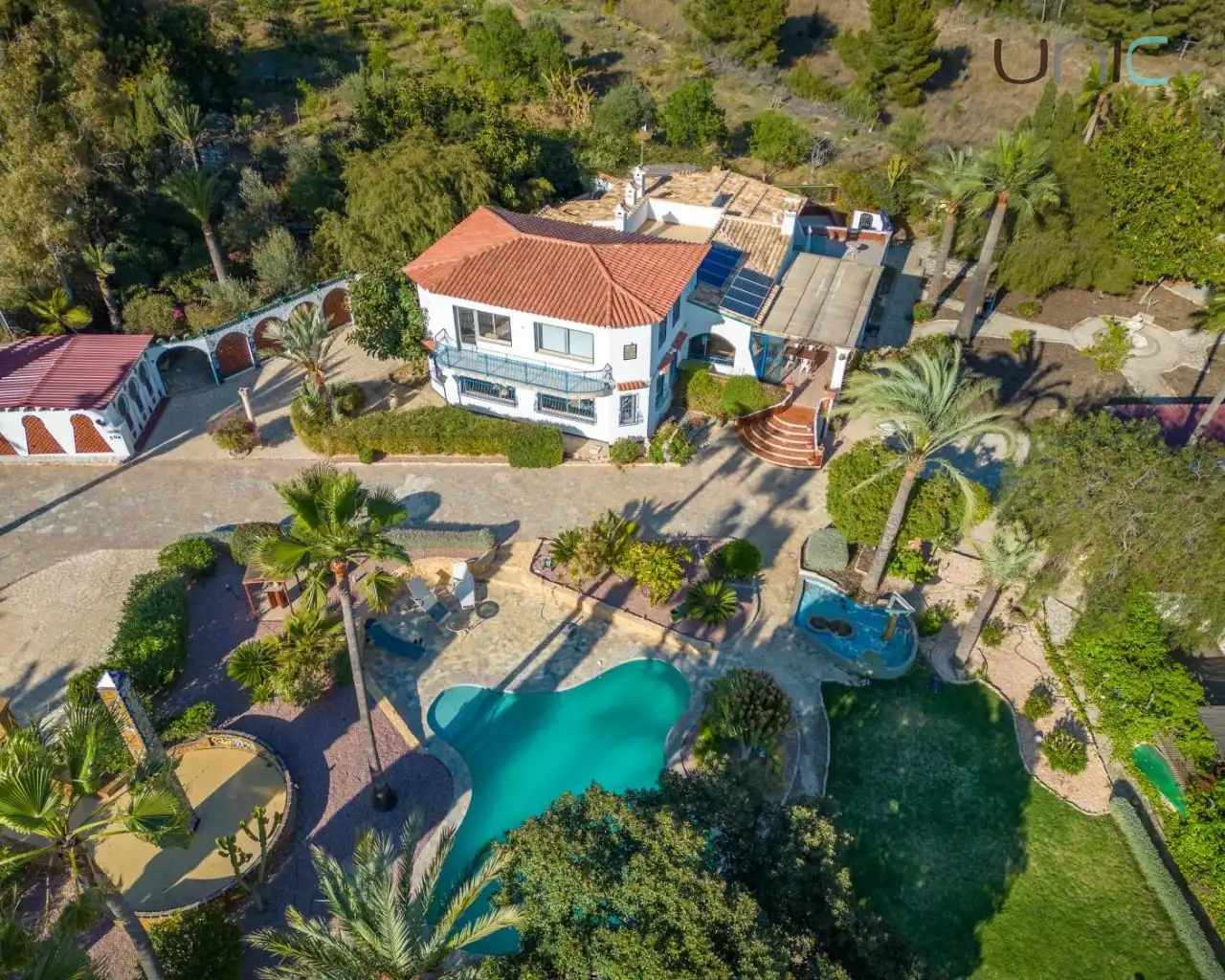 Exterior view of Houses for sale in L'Alfàs del Pi  with Private garden, Terrace and Swimming Pool
