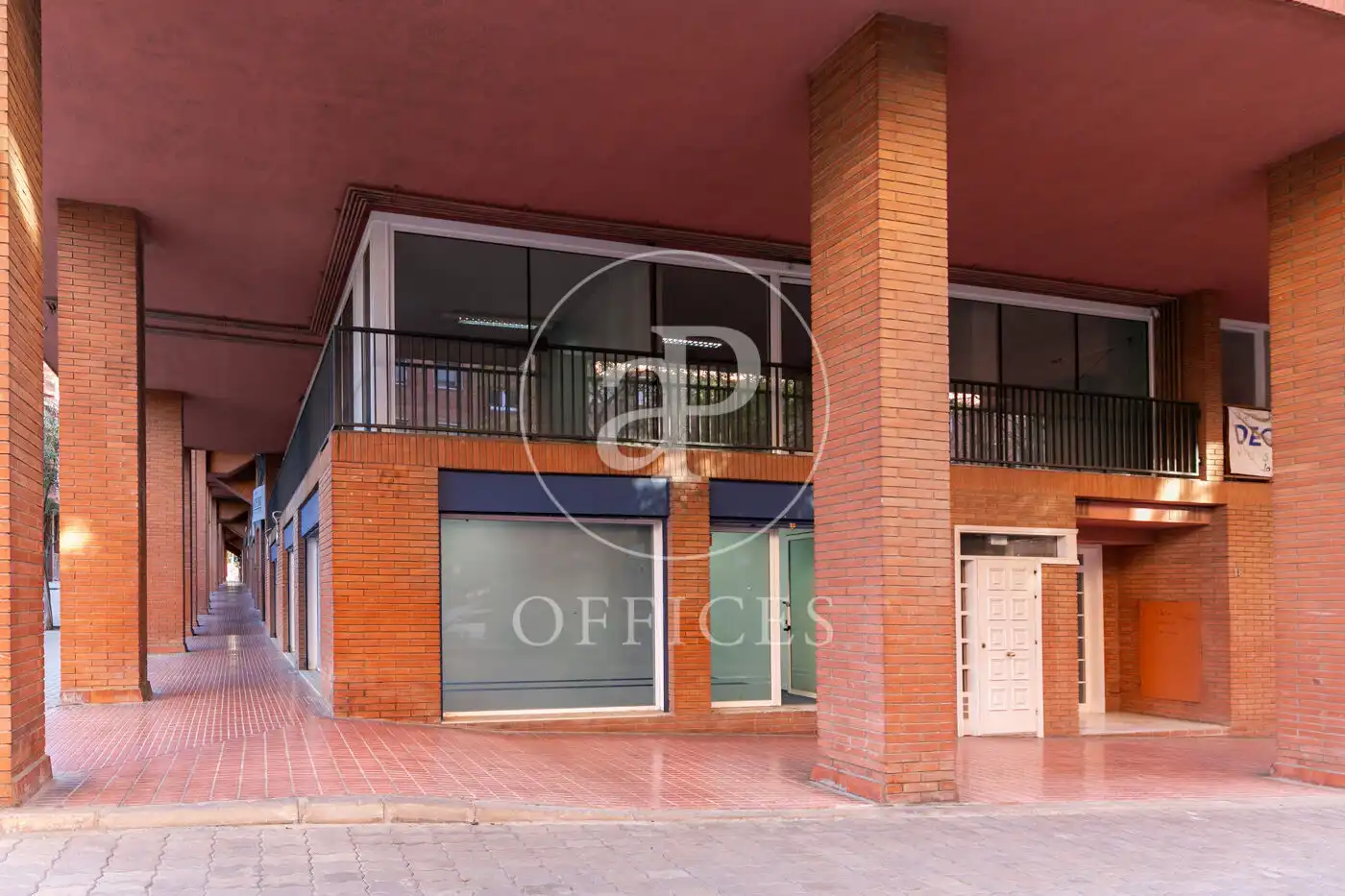 Vista exterior de Oficina de alquiler en Sant Joan Despí