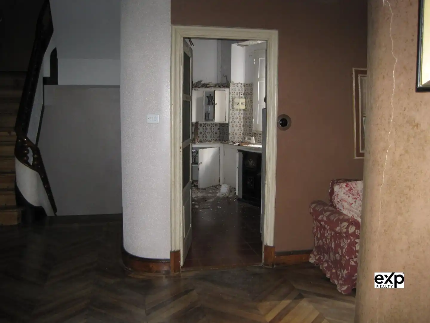 Kitchen of Houses for sale in O Valadouro    with Parquet flooring