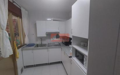 Kitchen of Flat for sale in Lugo Capital  with Storage room, Furnished and Balcony