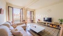 Living room of Flat for sale in  Barcelona Capital  with Air Conditioner and Balcony