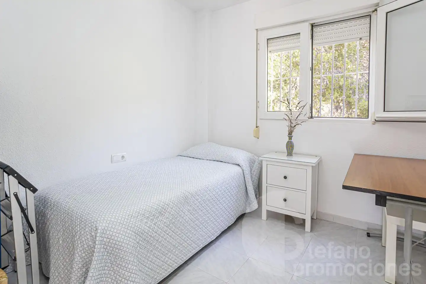 Bedroom of Detached homes for sale in Málaga  with Air Conditioner, Private garden and Terrace