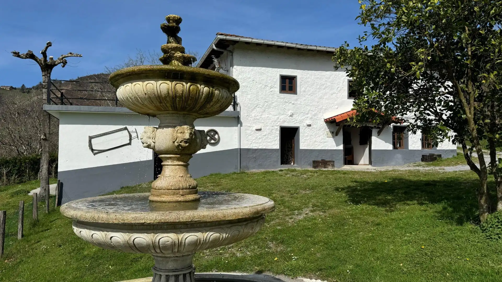 Vista exterior de Finca rústica en venta en Mendaro con Calefacción, Jardín privado y Terraza
