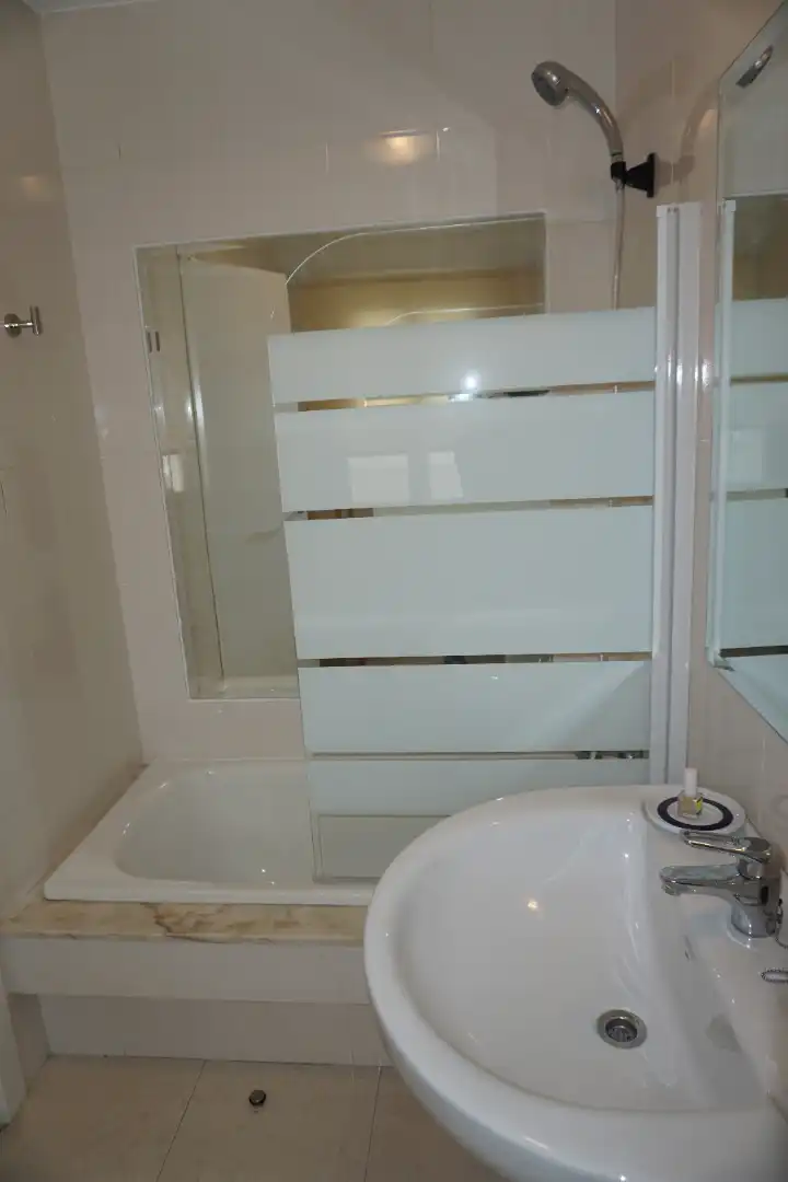 Bathroom of Flat for sale in Melide  with Heating, Terrace and Balcony