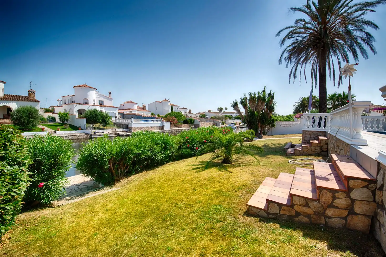 Jardí de Casa o xalet en venda en Empuriabrava