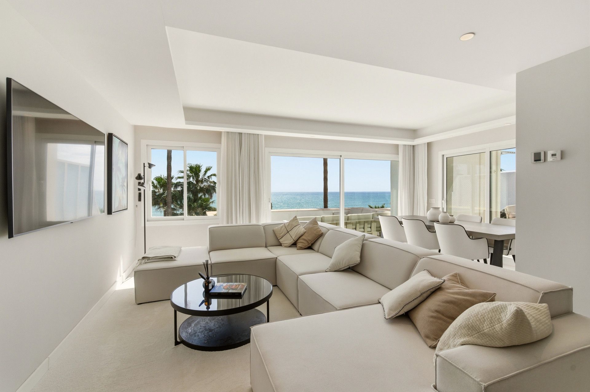 Living room of Attic for rent in Estepona  with Air Conditioner, Terrace and Swimming Pool