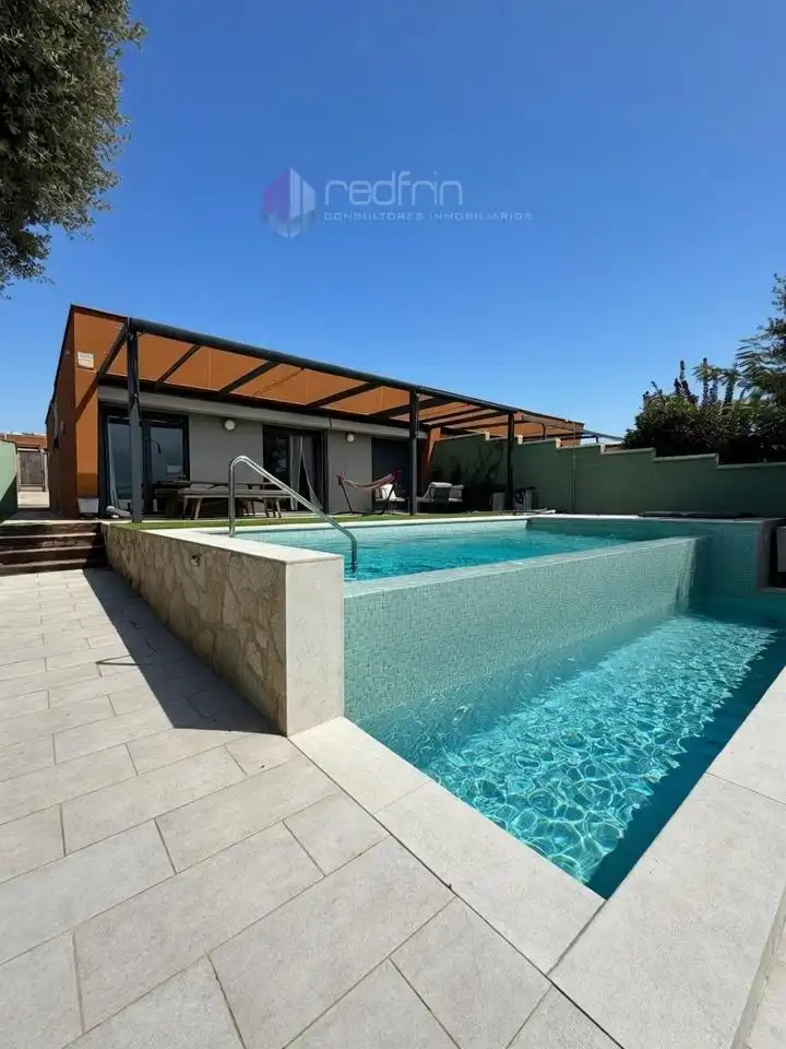 Piscina de Casa o chalet en venta en Vegas de Matute