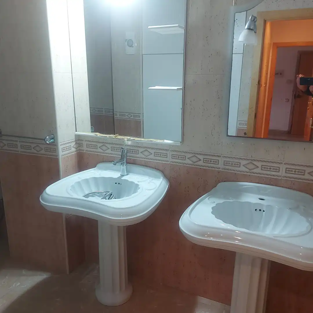 Baño de Piso en venta en Gavà con Aire acondicionado, Terraza y Horno