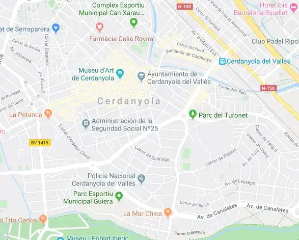 Vista exterior de Casa adosada en venda en Cerdanyola del Vallès amb Aire condicionat, Calefacció i Terrassa