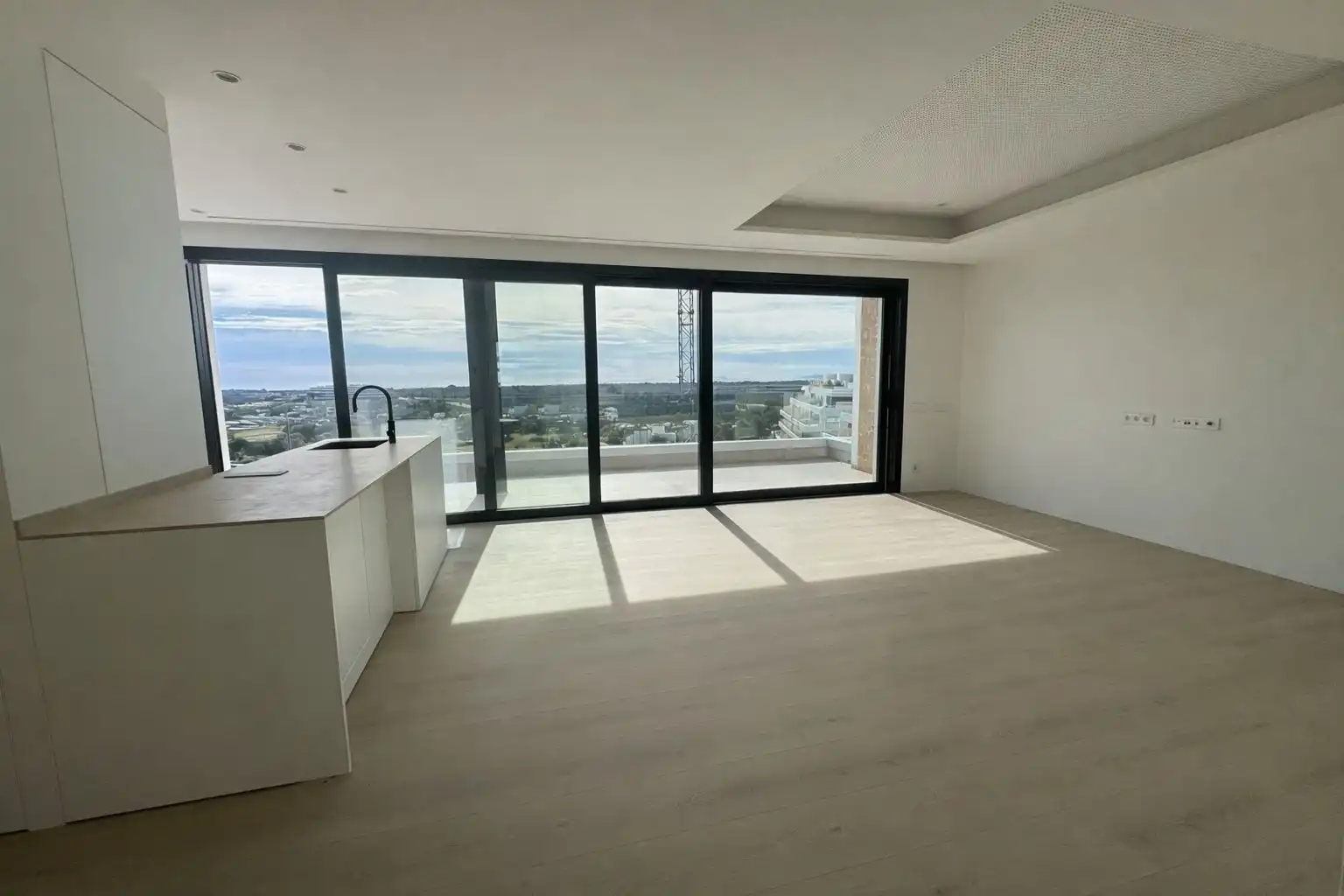 Apartament amb piscina en venda a Avenida  Colinas, imagen 6