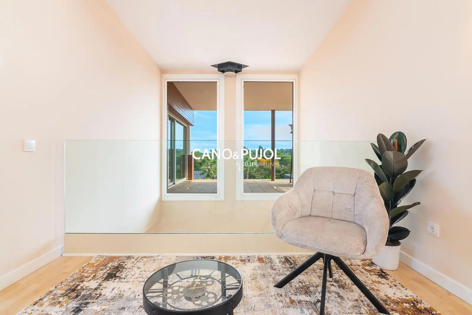 Living room of Houses for sale in Sant Cugat del Vallès  with Air Conditioner, Terrace and Swimming Pool